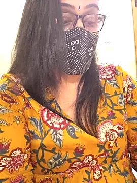 sweet-lotus online show from April 6, 2026, 2:07 pm