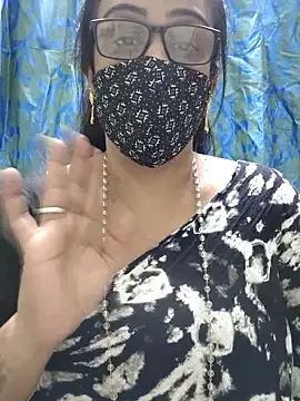 sweet-lotus online show from April 16, 2026, 6:41 pm