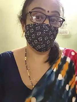 sweet-lotus online show from June 15, 2026, 5:31 am