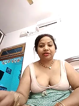 Snapshot of Cute-Janvi20 chatting on April 13, 2026, 8:53 am Cute-Janvi20 online show from April 13, 2026, 8:53 am