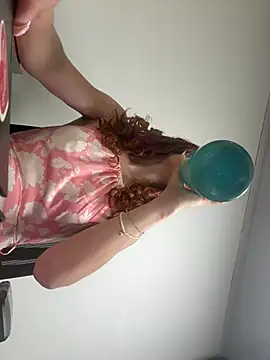 Snapshot of Emma_Lodge chatting on July 9, 2026, 1:59 pm Emma Lodge online show from July 9, 2026, 1:59 pm