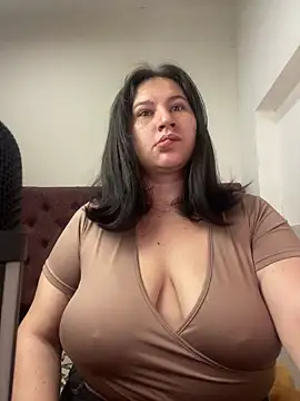 victoriadaniela online show from January 16, 2026, 9:02 am