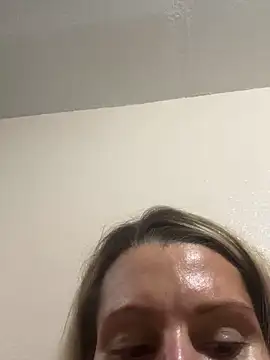 Snapshot of BaddieBossXX2 chatting on November 25, 2025, 6:02 am BaddieBossXX2 online show from November 25, 2025, 6:02 am