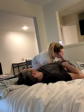 Snapshot of BaddieBossXX2 chatting on December 3, 2025, 6:50 pm BaddieBossXX2 online show from December 3, 2025, 6:50 pm