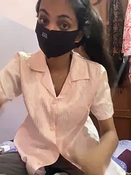 Snapshot of Sandhya_77 chatting on September 27, 2025, 7:24 am Sandhya 77 online show from September 27, 2025, 7:24 am