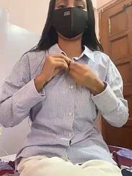 Snapshot of Sandhya_77 chatting on September 28, 2025, 5:57 am Sandhya 77 online show from September 28, 2025, 5:57 am