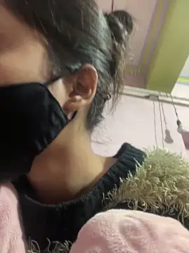 Snapshot of Sandhya_77 chatting on December 16, 2025, 5:23 am Sandhya 77 online show from December 16, 2025, 5:23 am