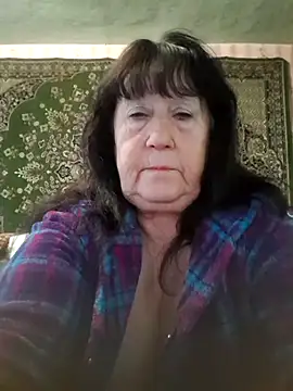 CrystalLime6411 online show from October 8, 2025, 5:05 am