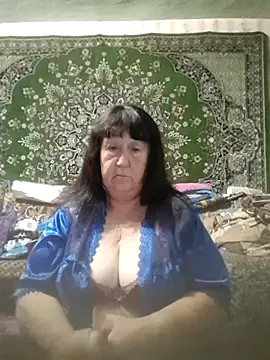 CrystalLime6411 online show from October 22, 2025, 4:07 pm