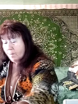 CrystalLime6411 online show from February 1, 2026, 1:09 pm