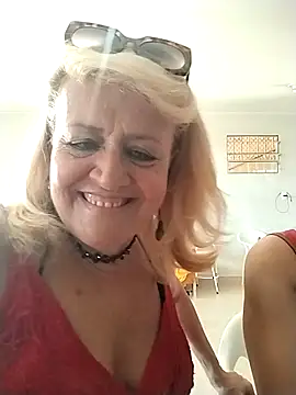 Bellapotencia1985 online show from March 16, 2026, 12:31 pm