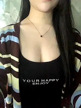 Snapshot of Lyly11 chatting on November 14, 2025, 2:21 am Lyly11 online show from November 14, 2025, 2:21 am