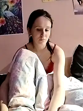 Snapshot of HardCouple33 chatting on March 16, 2026, 8:24 pm HardCouple33 online show from March 16, 2026, 8:24 pm