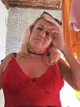 Snapshot of Belladama61 chatting on June 7, 2026, 10:41 am Belladama61 online show from June 7, 2026, 10:41 am