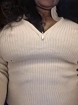 floresblancas online show from October 14, 2025, 11:11 am