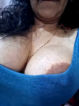 floresblancas online show from February 4, 2026, 10:26 pm