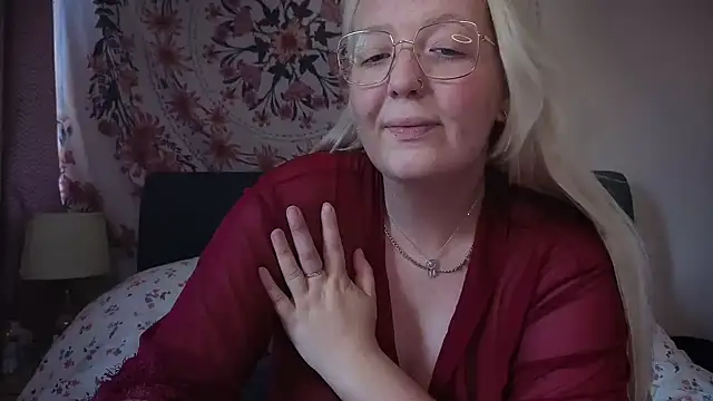 Snapshot of Daisyxoxo_ chatting on May 25, 2026, 9:59 am Daisyxoxo online show from May 25, 2026, 9:59 am