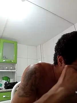 moreno25centimetro online show from December 2, 2025, 1:17 pm