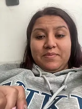 naomy26 online show from November 7, 2025, 12:05 pm