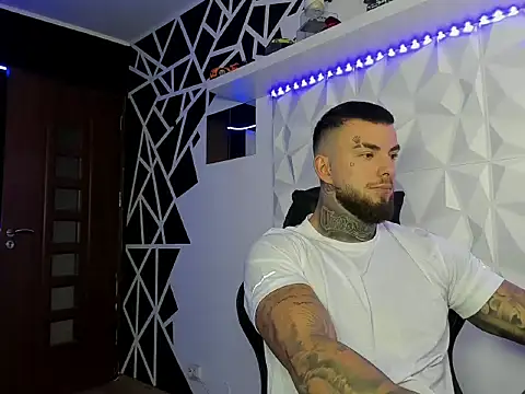 Chrisjordan66 online show from October 15, 2025, 11:54 am