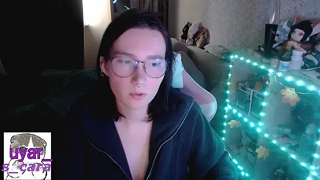 s cara online show from October 12, 2025, 12:04 pm