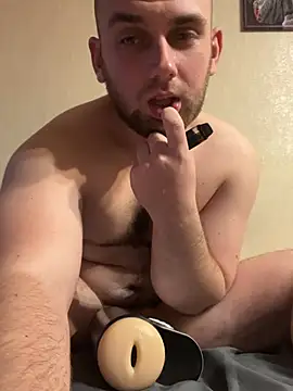 LuckyGirlfriends online show from April 19, 2026, 5:56 pm