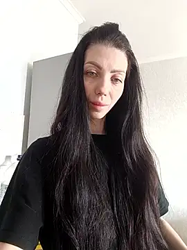 Snapshot of Princessa99885 chatting on March 18, 2026, 7:33 am Princessa99885 online show from March 18, 2026, 7:33 am