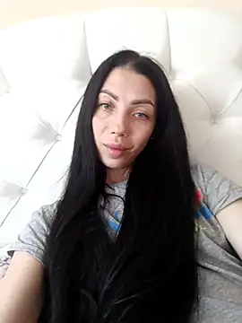 Snapshot of Princessa99885 chatting on June 19, 2026, 9:24 am Princessa99885 online show from June 19, 2026, 9:24 am