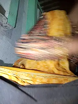 MISS LOVE 001 online show from October 2, 2025, 4:03 pm