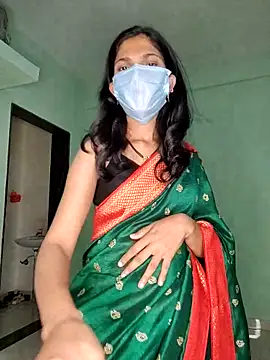 Shivani2002 online show from February 16, 2026, 4:36 pm