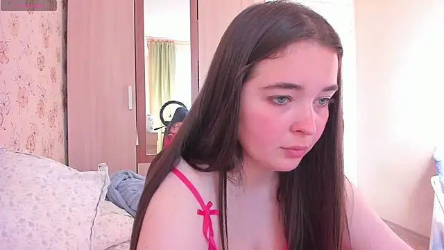 Snapshot of Alice_next_door chatting on May 29, 2026, 10:35 am Alice next door online show from May 29, 2026, 10:35 am