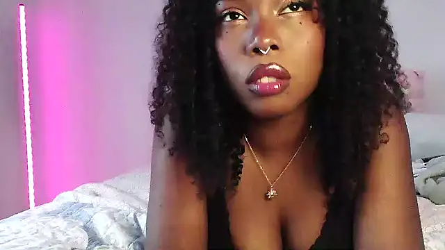 SparklingSoleil online show from November 28, 2025, 2:42 pm