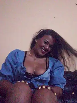 afroditaligh online show from October 9, 2025, 2:37 pm