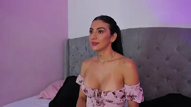 BianncaRibeiro online show from April 9, 2026, 9:31 pm