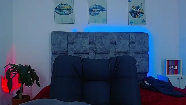 Snapshot of dirty_model chatting on October 8, 2025, 3:15 am dirty model online show from October 8, 2025, 3:15 am