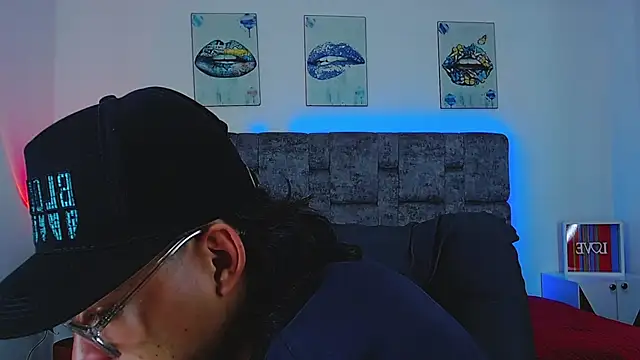 Snapshot of dirty_model chatting on October 11, 2025, 5:28 am dirty model online show from October 11, 2025, 5:28 am