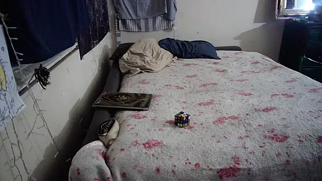 Snapshot of PremiumKitty chatting on March 16, 2026, 5:44 am PremiumKitty online show from March 16, 2026, 5:44 am