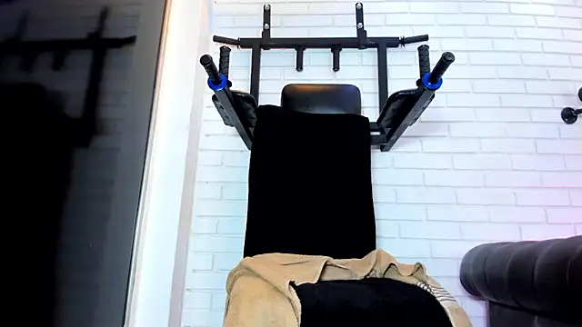 ItaloMoore online show from February 21, 2026, 11:33 am