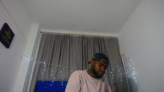 eebony stallion online show from March 25, 2026, 3:34 am