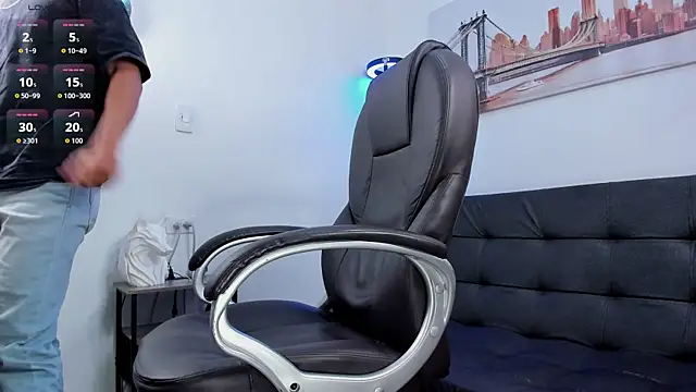 Dash Bukoski online show from October 19, 2025, 5:13 pm