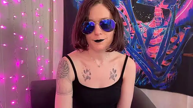 mistressannafoxx online show from September 18, 2025, 8:44 pm