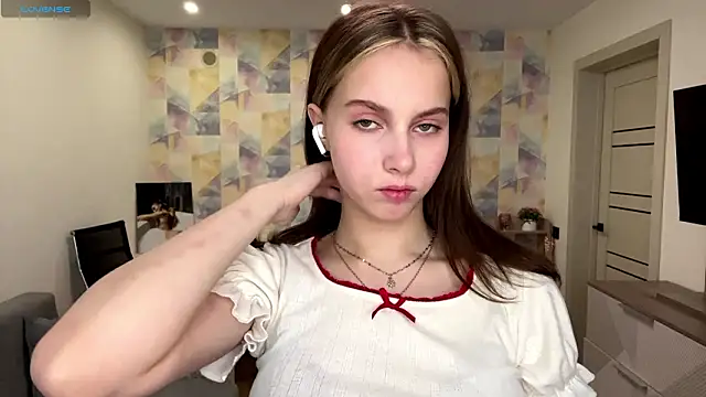 NylaNadler online show from February 9, 2026, 6:06 am