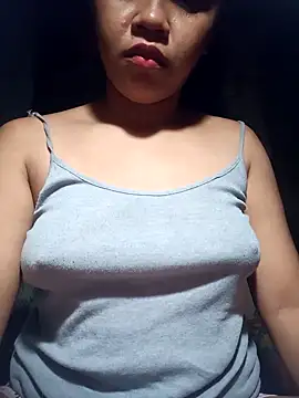 hotmomma8 online show from October 18, 2025, 6:19 pm