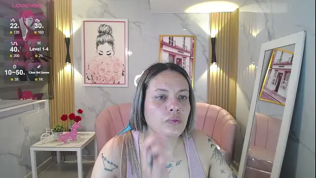 Snapshot of Jade_Jones_a chatting on December 17, 2025, 3:34 am Jade Jones a online show from December 17, 2025, 3:34 am