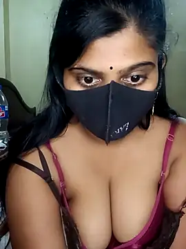 reena502 online show from April 2, 2026, 4:32 am