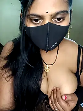 reena502 online show from April 18, 2026, 5:00 am