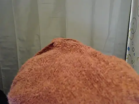 Snapshot of Soft_Angel8 chatting on April 3, 2026, 5:27 am Soft Angel8 online show from April 3, 2026, 5:27 am