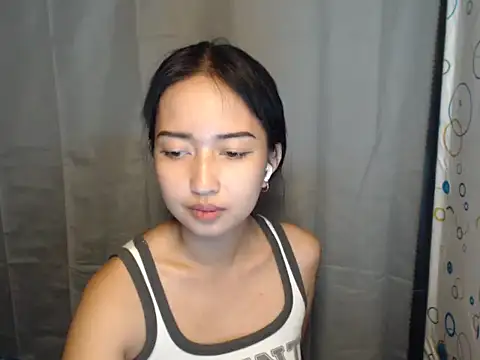 Snapshot of Soft_Angel8 chatting on April 23, 2026, 5:19 am Soft Angel8 online show from April 23, 2026, 5:19 am