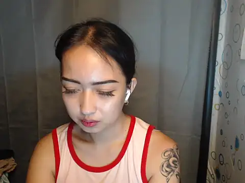 Snapshot of Soft_Angel8 chatting on May 8, 2026, 5:46 am Soft Angel8 online show from May 8, 2026, 5:46 am