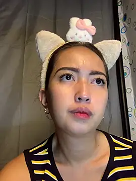 Snapshot of Soft_Angel8 chatting on May 13, 2026, 6:38 pm Soft Angel8 online show from May 13, 2026, 6:38 pm